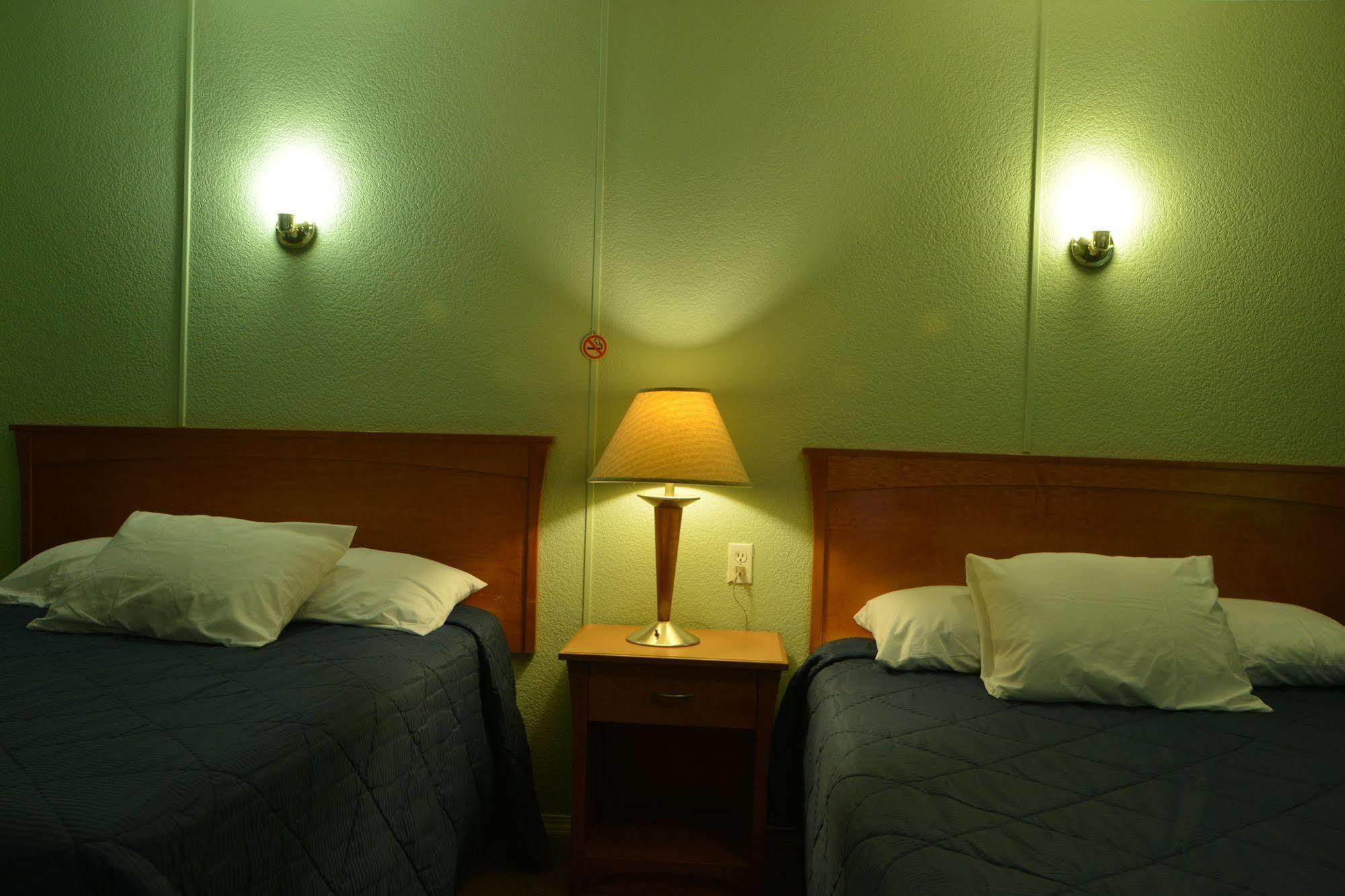 Neepawa Motel Dış mekan fotoğraf